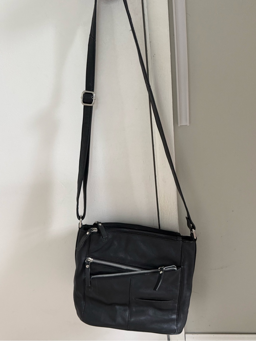 Great American Leather Works Black Leather Crossbody Bag Multi Pocket